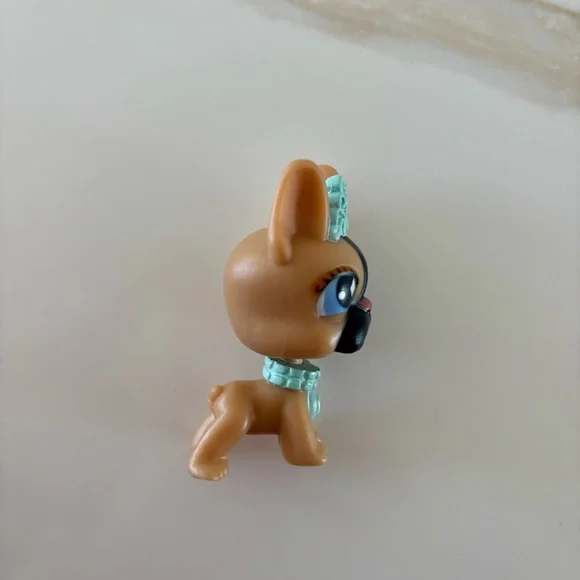 Littlest Pet Shop (LPS) French Bulldog #691 - Picture 2 of 4